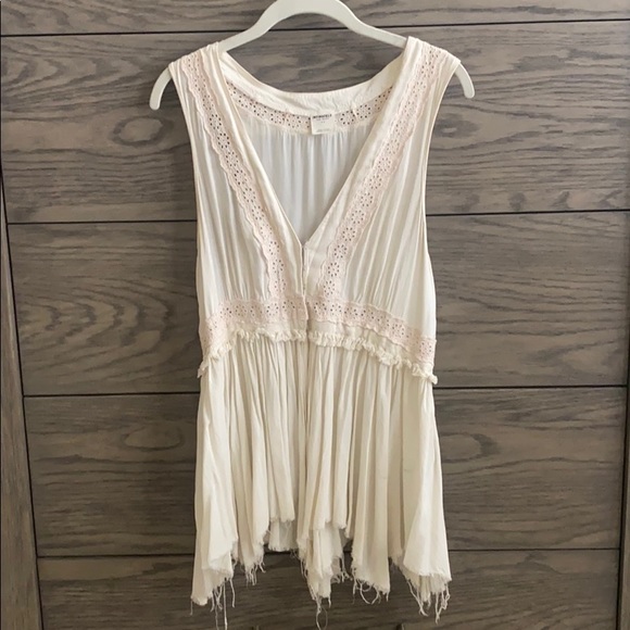 Flowy off-white Free People tank - opens in front - Picture 1 of 4